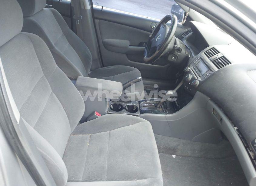 Photo 5 of 2007 Honda Accord 2.4 SE (VIN 1HGCM56397A202695)