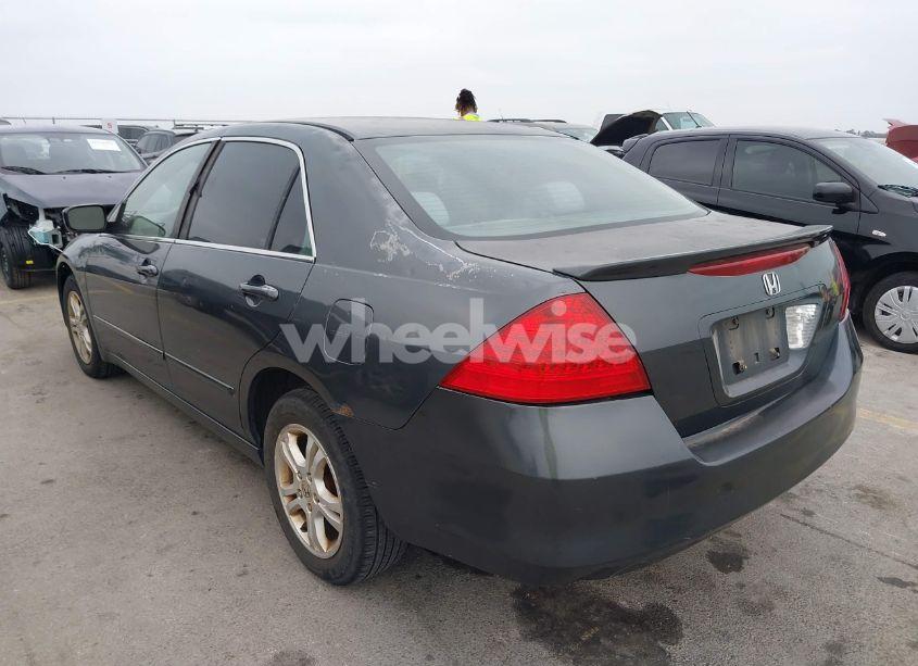 Photo 3 of 2007 Honda Accord 2.4 SE (VIN 1HGCM56397A217956)