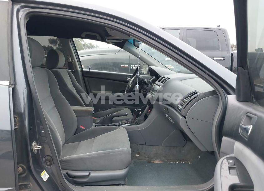 Photo 5 of 2007 Honda Accord 2.4 SE (VIN 1HGCM56397A217956)