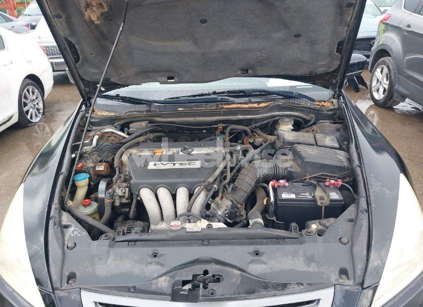 Photo 10 of 2003 Honda Accord 2.4 LX (VIN 1HGCM563X3A005819)