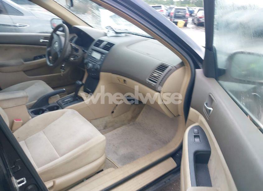 Photo 5 of 2003 Honda Accord 2.4 LX (VIN 1HGCM563X3A005819)