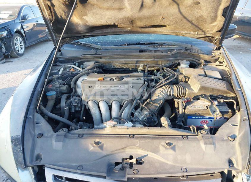 Photo 10 of 2003 Honda Accord 2.4 LX (VIN 1HGCM563X3A025214)