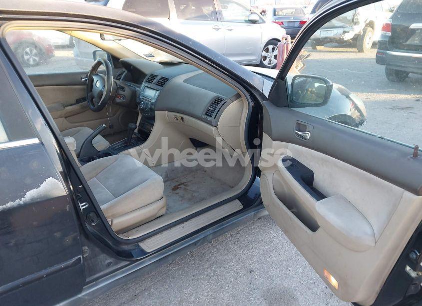 Photo 5 of 2003 Honda Accord 2.4 LX (VIN 1HGCM563X3A025214)
