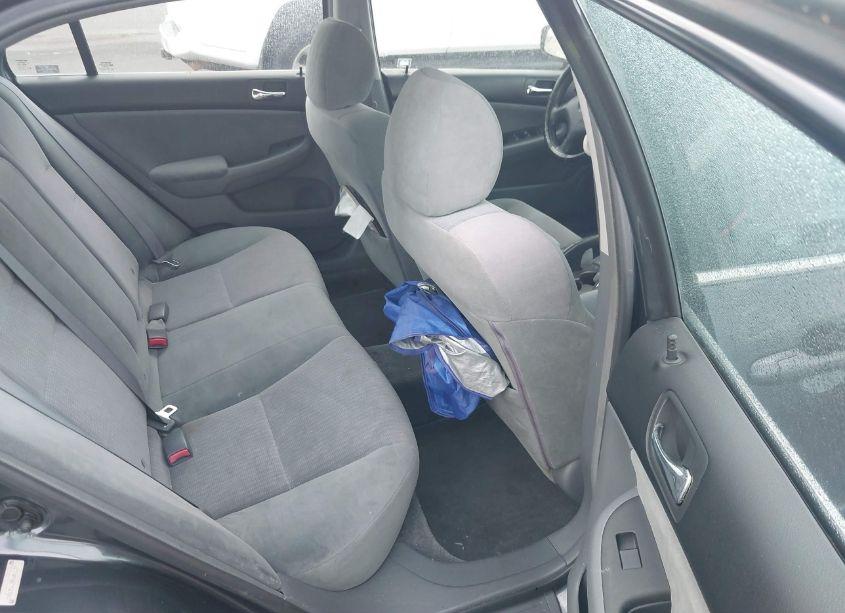 Photo 8 of 2004 Honda Accord 2.4 LX (VIN 1HGCM563X4A047117)