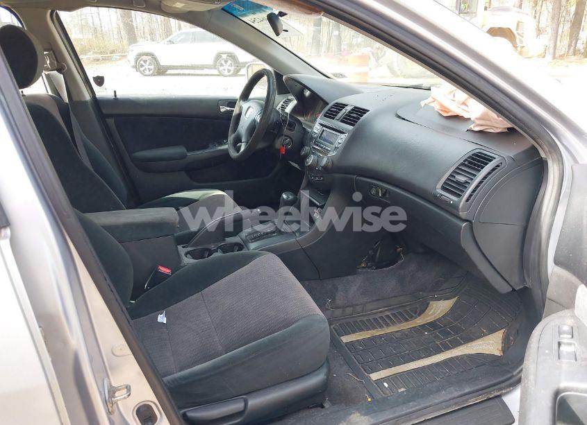 Photo 5 of 2004 Honda Accord 2.4 LX (VIN 1HGCM563X4A052981)