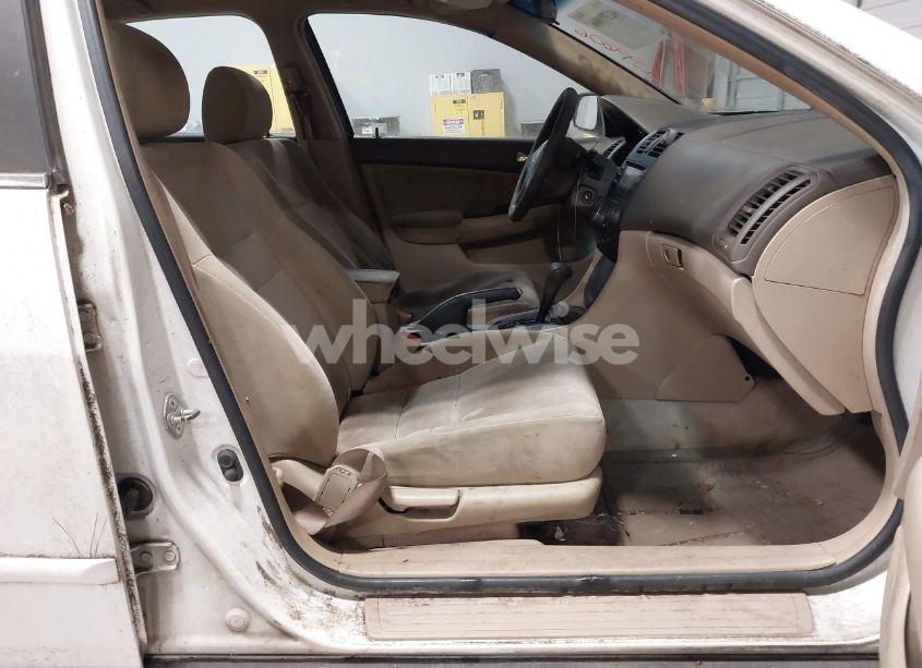 Photo 5 of 2004 Honda Accord 2.4 LX (VIN 1HGCM563X4A124889)