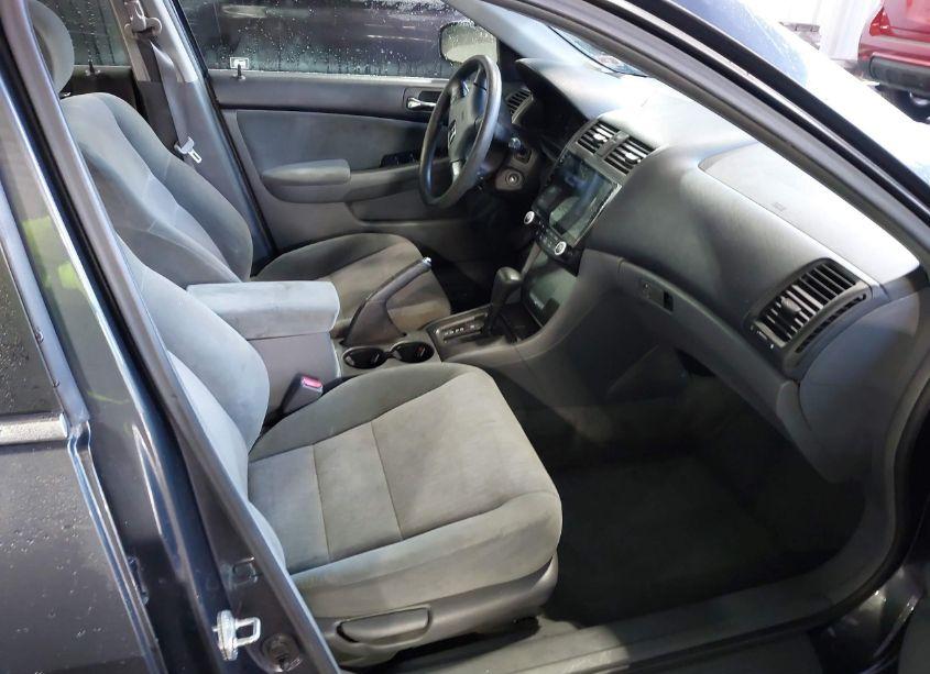 Photo 5 of 2004 Honda Accord 2.4 LX (VIN 1HGCM563X4A131504)