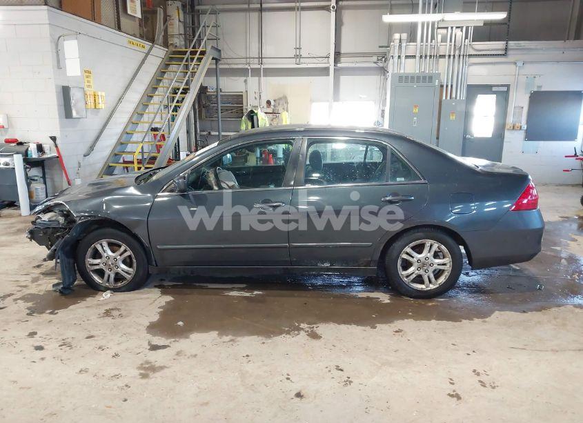 Photo 15 of 2006 Honda Accord 2.4 SE (VIN 1HGCM563X6A034418)