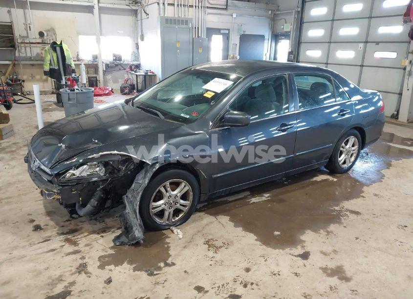 Photo 2 of 2006 Honda Accord 2.4 SE (VIN 1HGCM563X6A034418)