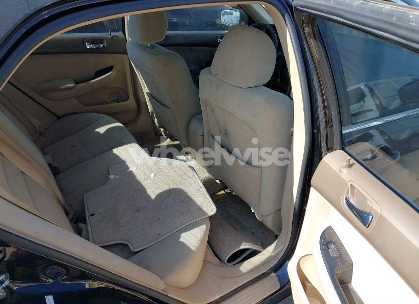 Photo 8 of 2006 Honda Accord 2.4 SE (VIN 1HGCM563X6A070738)