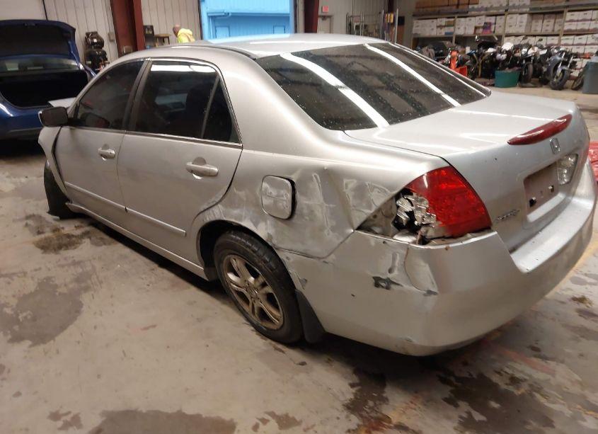 Photo 3 of 2006 Honda Accord 2.4 SE (VIN 1HGCM563X6A073946)