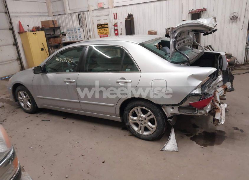 Photo 14 of 2006 Honda Accord 2.4 SE (VIN 1HGCM563X6A145535)