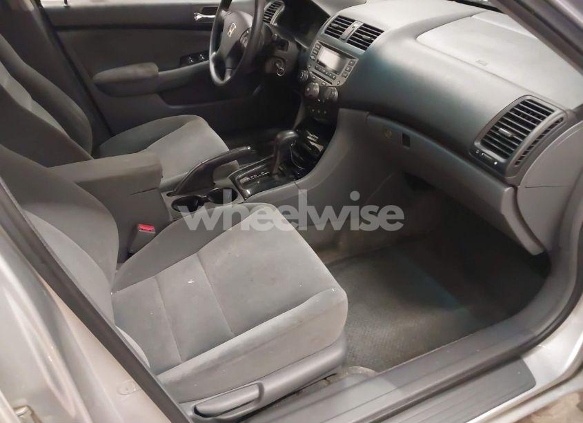 Photo 5 of 2006 Honda Accord 2.4 SE (VIN 1HGCM563X6A145535)