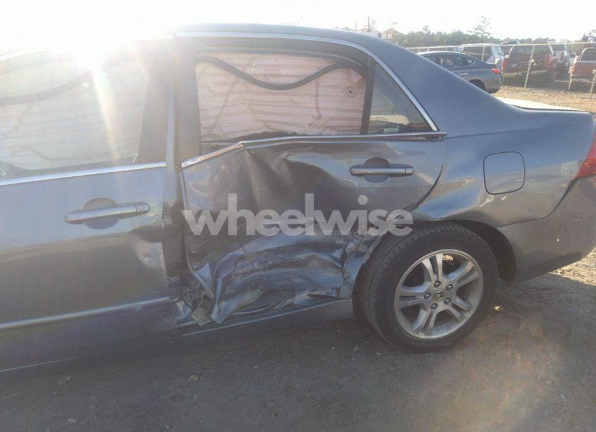Photo 6 of 2007 Honda Accord 2.4 SE (VIN 1HGCM563X7A006412)
