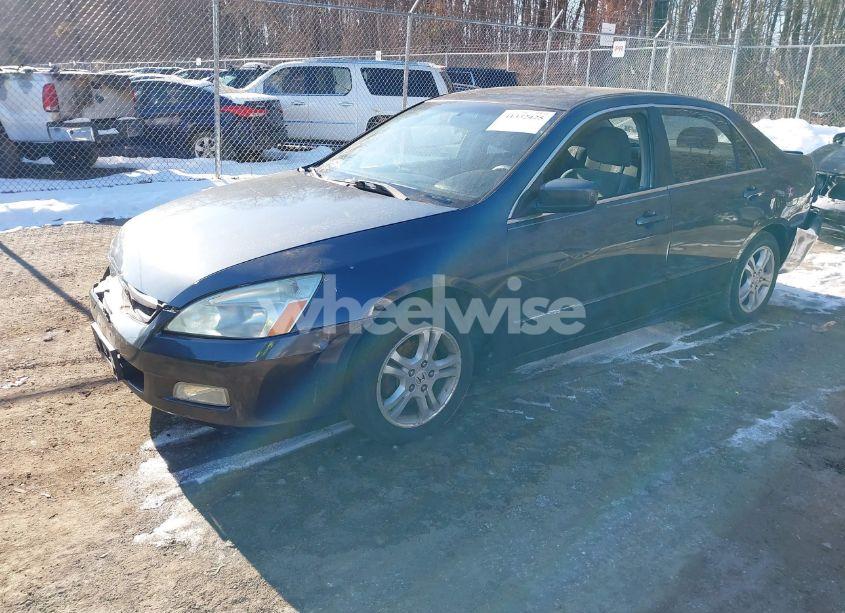 Photo 2 of 2007 Honda Accord 2.4 SE (VIN 1HGCM563X7A052242)