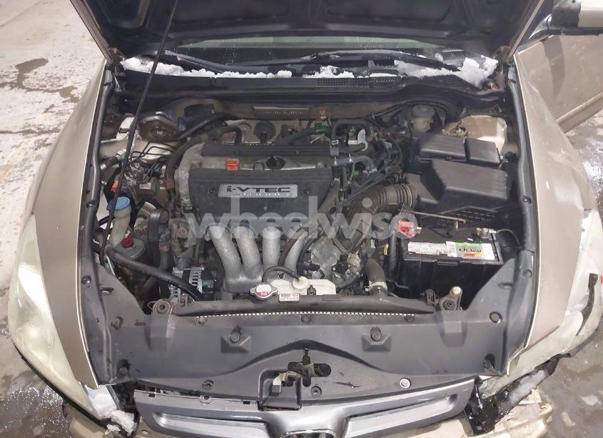 Photo 10 of 2003 Honda Accord 2.4 LX (VIN 1HGCM56403A055976)