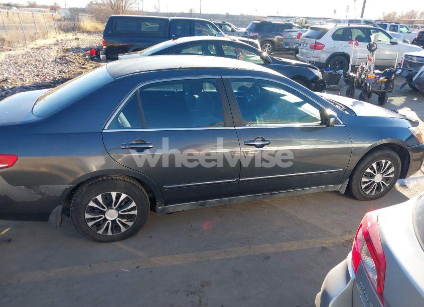 Photo 13 of 2004 Honda Accord 2.4 LX (VIN 1HGCM56404A068597)