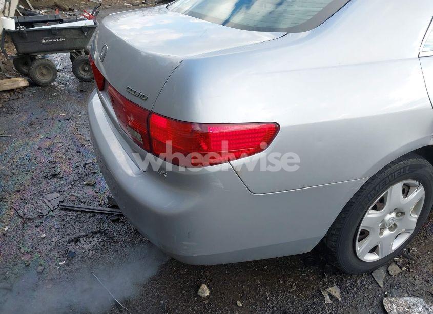 Photo 19 of 2005 Honda Accord 2.4 LX (VIN 1HGCM56405A022477)