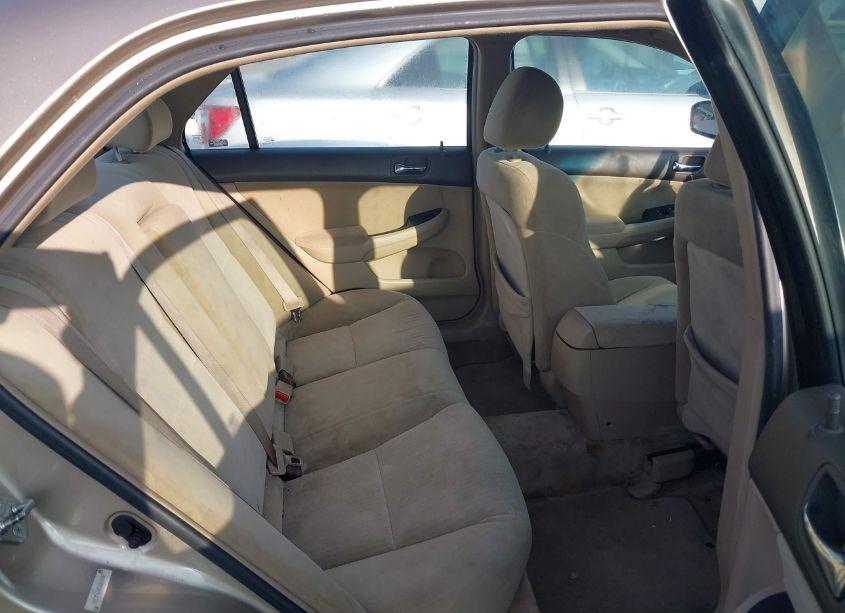 Photo 8 of 2005 Honda Accord 2.4 LX (VIN 1HGCM56405A060002)