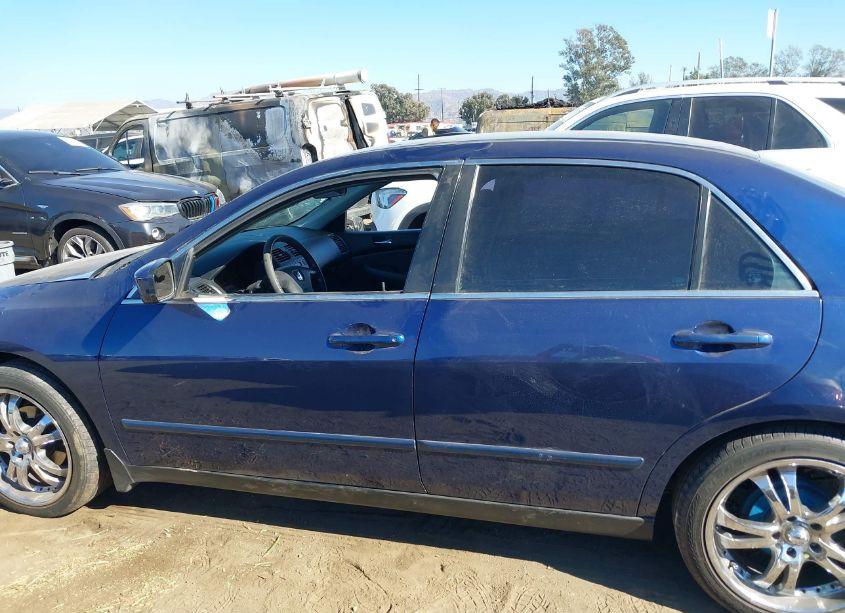 Photo 13 of 2005 Honda Accord 2.4 LX (VIN 1HGCM56405A102345)