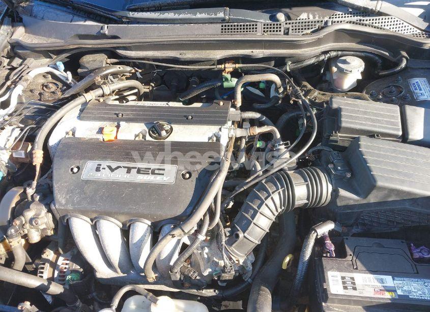 Photo 10 of 2005 Honda Accord 2.4 LX (VIN 1HGCM56405A119954)