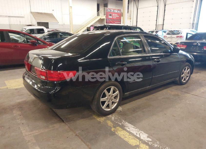 Photo 4 of 2005 Honda Accord 2.4 LX (VIN 1HGCM56405A124605)