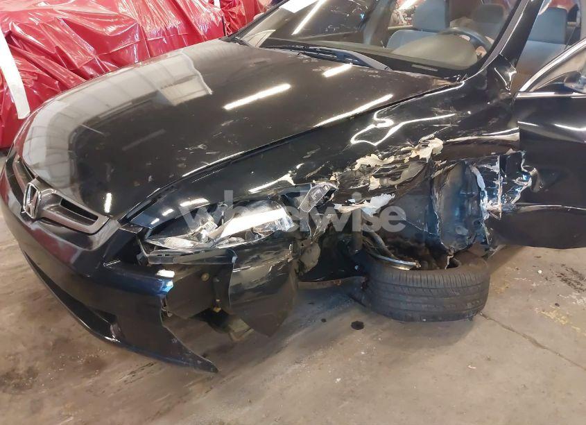 Photo 6 of 2005 Honda Accord 2.4 LX (VIN 1HGCM56405A124605)