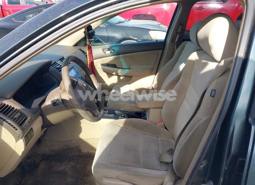 Photo 5 of 2005 Honda Accord 2.4 LX (VIN 1HGCM56405A124796)