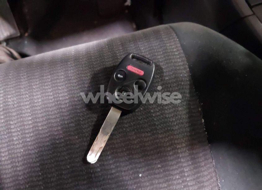 Photo 11 of 2005 Honda Accord 2.4 LX (VIN 1HGCM56405A146085)