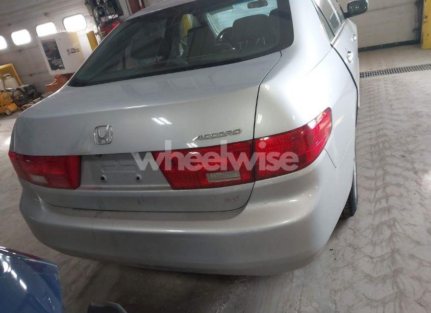 Photo 16 of 2005 Honda Accord 2.4 LX (VIN 1HGCM56405A146085)
