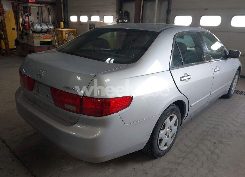 Photo 4 of 2005 Honda Accord 2.4 LX (VIN 1HGCM56405A146085)