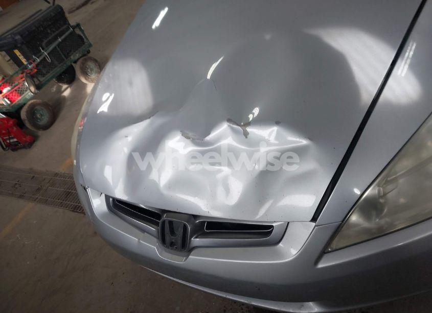 Photo 6 of 2005 Honda Accord 2.4 LX (VIN 1HGCM56405A146085)