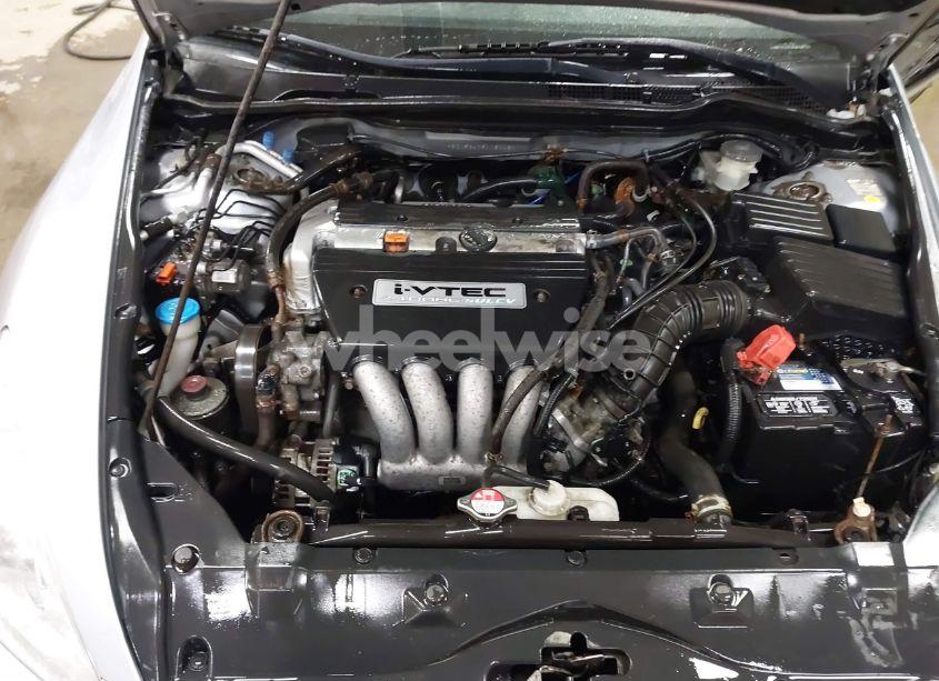 Photo 10 of 2005 Honda Accord 2.4 LX (VIN 1HGCM56405A180480)
