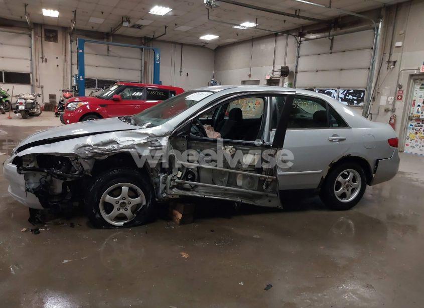 Photo 14 of 2005 Honda Accord 2.4 LX (VIN 1HGCM56405A180480)