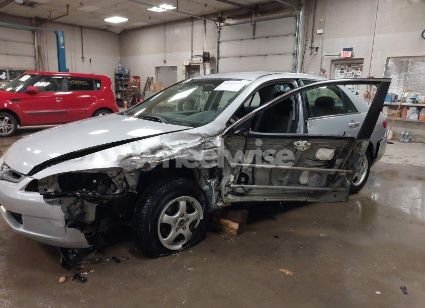 Photo 6 of 2005 Honda Accord 2.4 LX (VIN 1HGCM56405A180480)