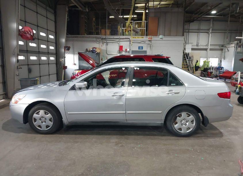 Photo 15 of 2005 Honda Accord 2.4 LX (VIN 1HGCM56405A184917)