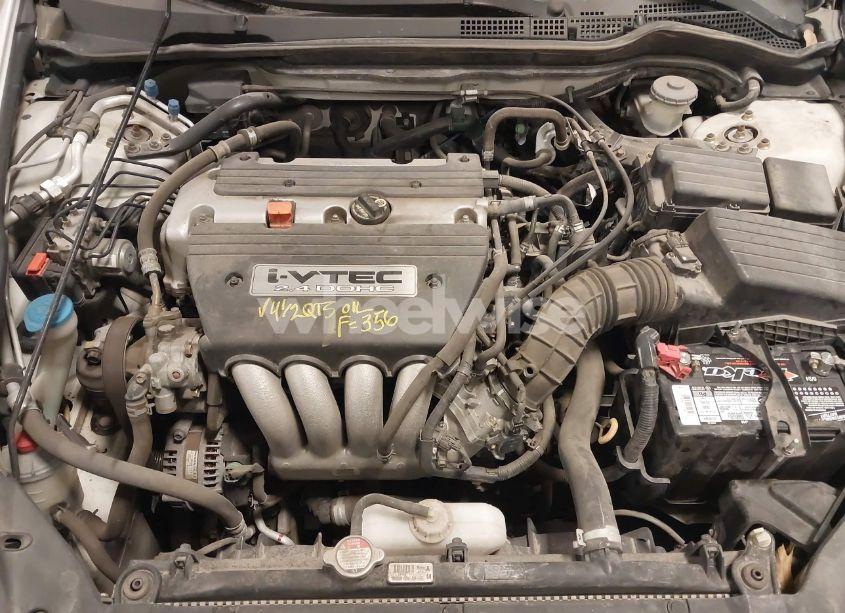 Photo 10 of 2005 Honda Accord 2.4 LX (VIN 1HGCM56405L004582)