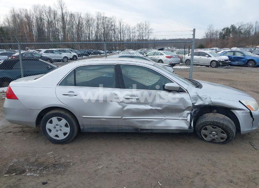 Photo 13 of 2006 Honda Accord 2.4 LX (VIN 1HGCM56406A076413)