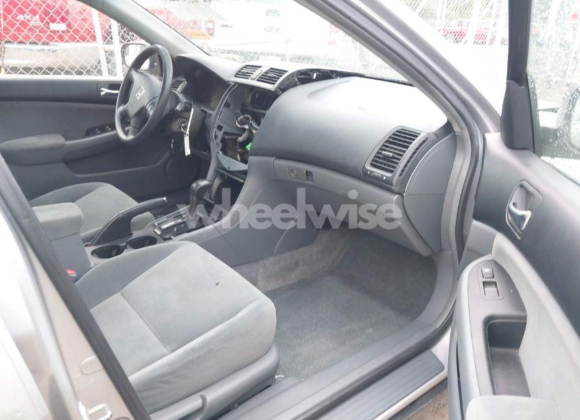 Photo 5 of 2006 Honda Accord 2.4 LX (VIN 1HGCM56406A173465)