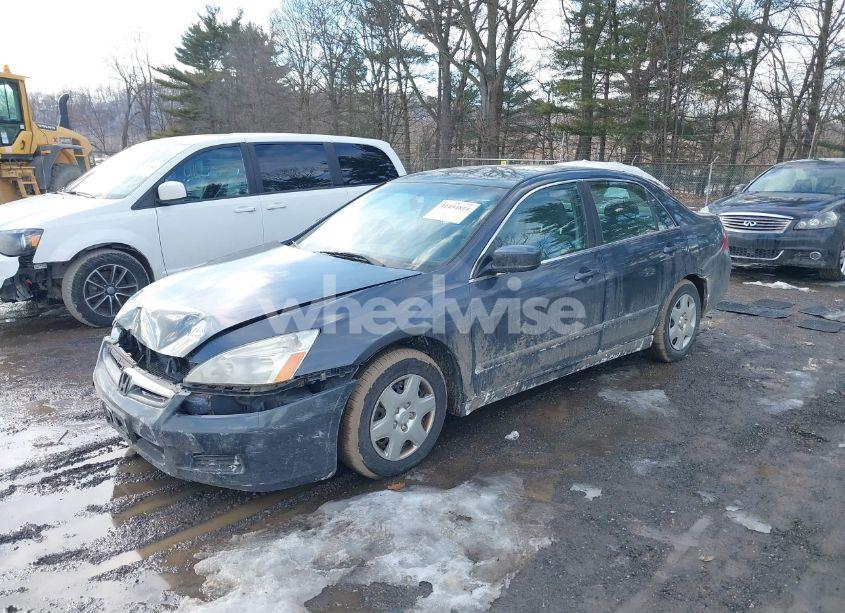 Photo 2 of 2007 Honda Accord 2.4 LX (VIN 1HGCM56407A037693)