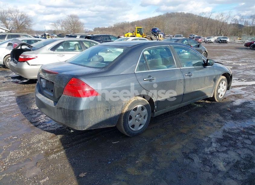Photo 4 of 2007 Honda Accord 2.4 LX (VIN 1HGCM56407A037693)