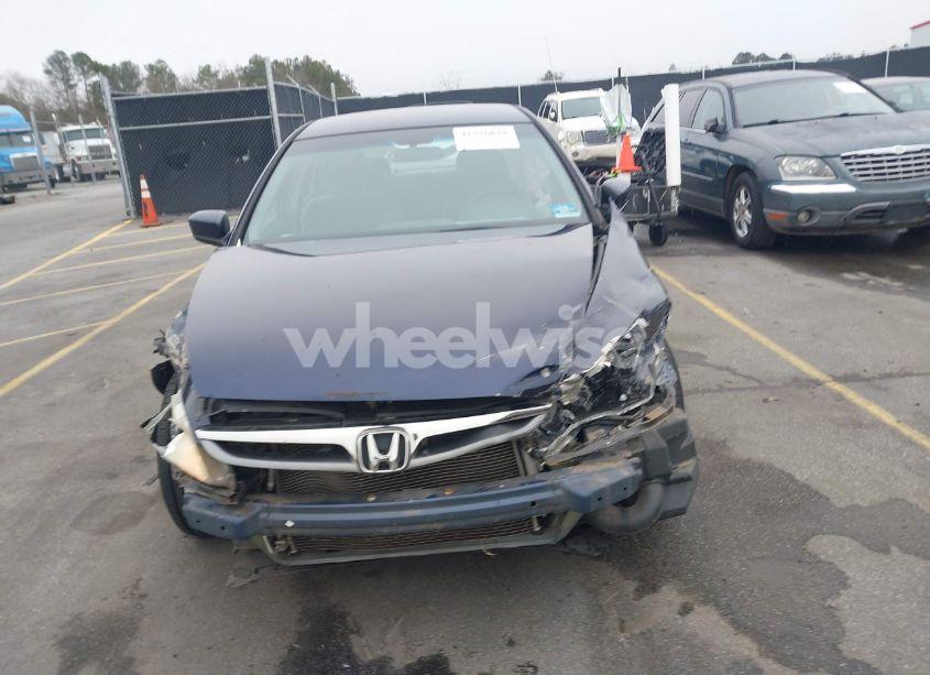 Photo 13 of 2007 Honda Accord 2.4 LX (VIN 1HGCM56407A092998)