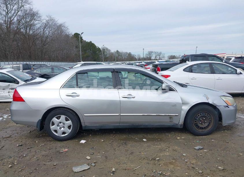 Photo 13 of 2007 Honda Accord 2.4 LX (VIN 1HGCM56407A102025)