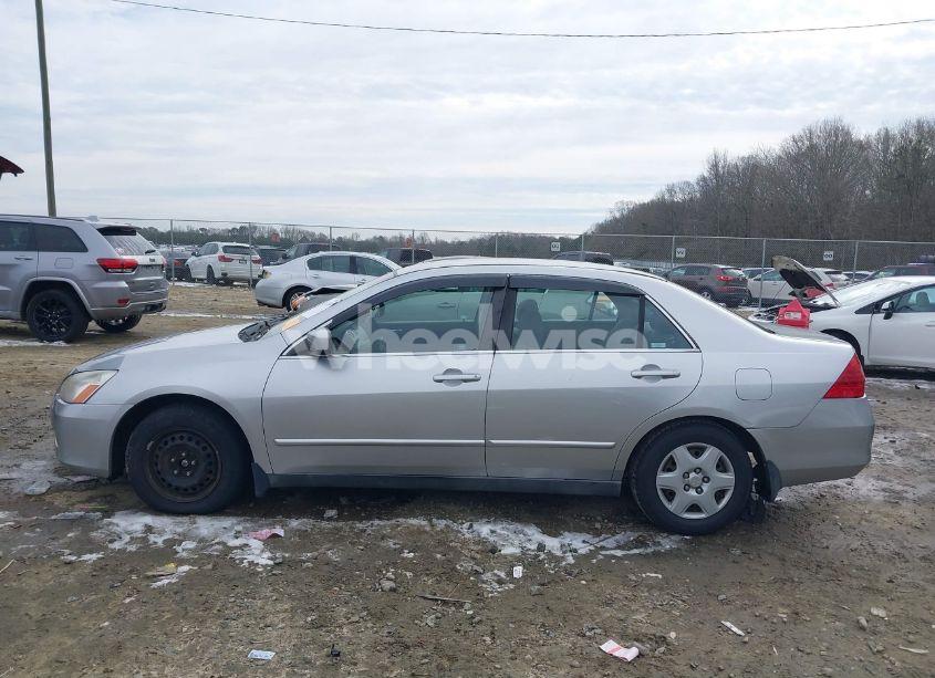 Photo 14 of 2007 Honda Accord 2.4 LX (VIN 1HGCM56407A102025)