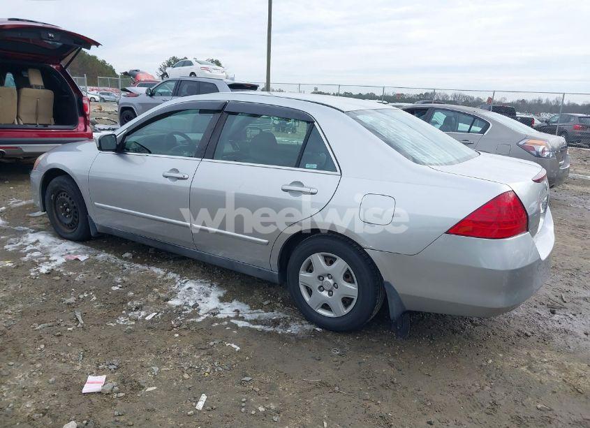 Photo 3 of 2007 Honda Accord 2.4 LX (VIN 1HGCM56407A102025)