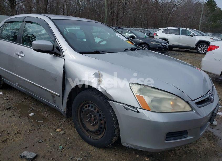 Photo 6 of 2007 Honda Accord 2.4 LX (VIN 1HGCM56407A102025)