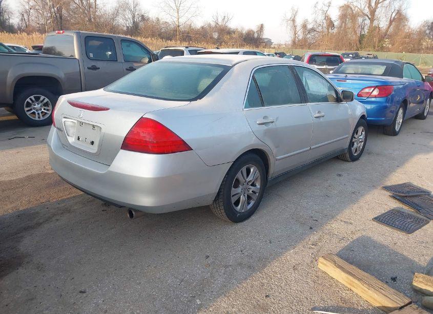 Photo 4 of 2007 Honda Accord 2.4 LX (VIN 1HGCM56407A170308)