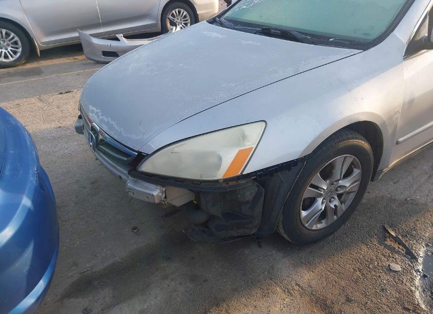 Photo 6 of 2007 Honda Accord 2.4 LX (VIN 1HGCM56407A170308)