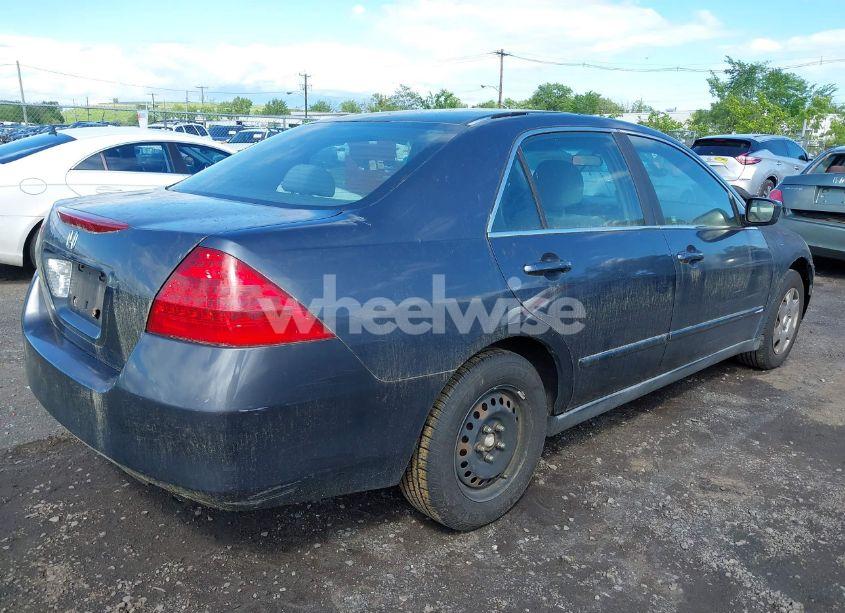 Photo 4 of 2007 Honda Accord 2.4 LX (VIN 1HGCM56407A227932)