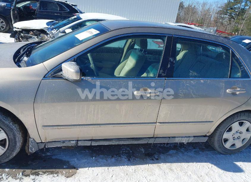 Photo 14 of 2005 Honda Accord 2.4 LX (VIN 1HGCM56415A027560)